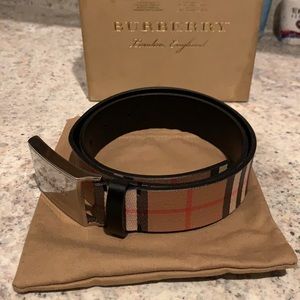 Unisex Burberry belt